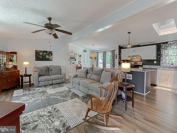 3rd image of 45884 Nolte Ct