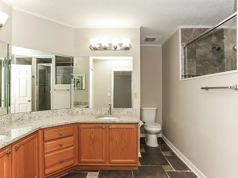 3268 Avalon Dr — Photo 12