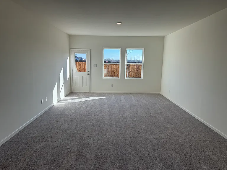 219 Savannah Way — Photo 12