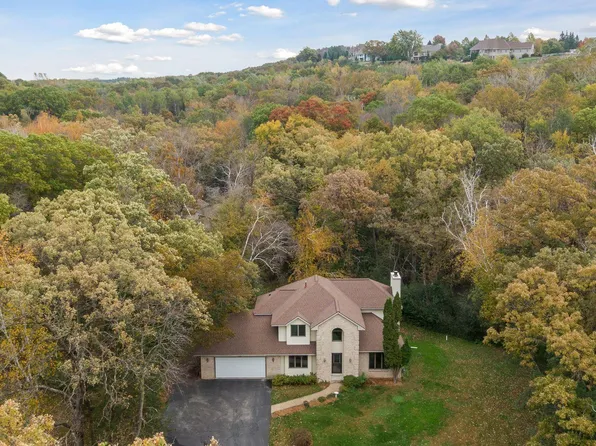 230 Plainview Dr, River Falls, WI 54022