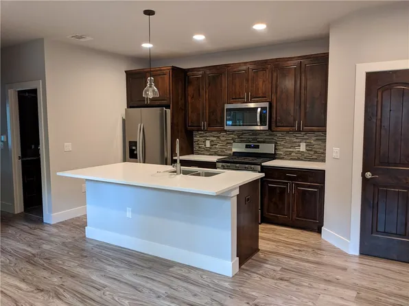 1125 Walton Ln Unit F, Austin, TX 78721