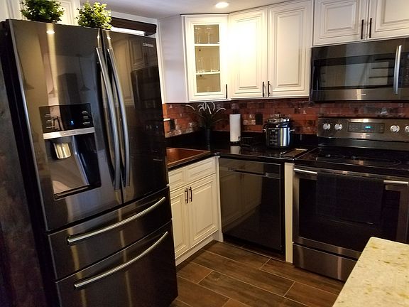 5th image of 602 N Trinidad Ct #602