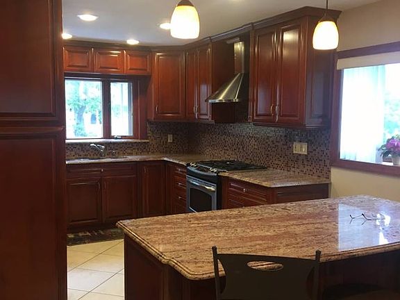 3rd image of 2358 E 72nd St