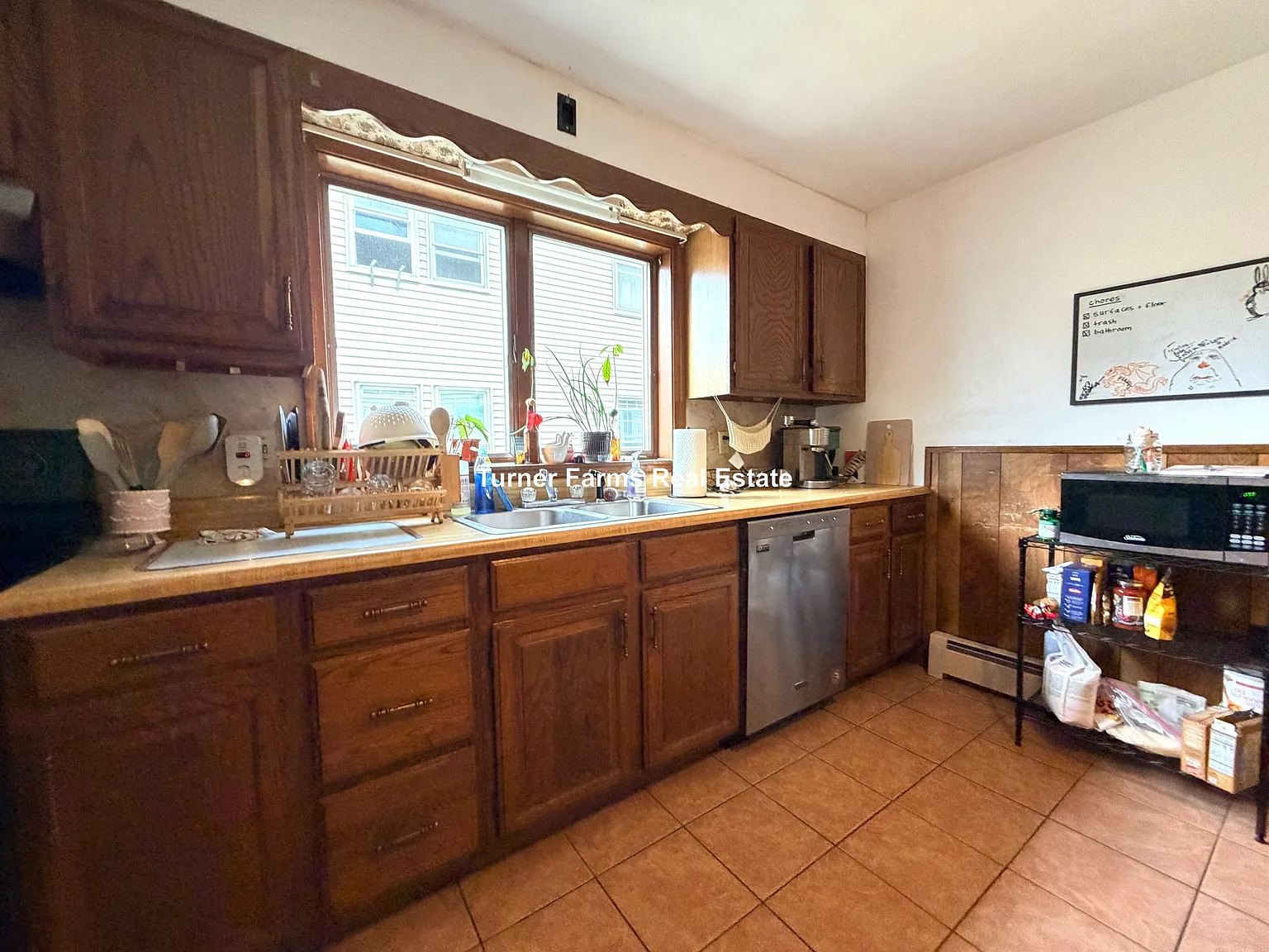 3 bed, 9999 sqft, $3,700 — Photo 2