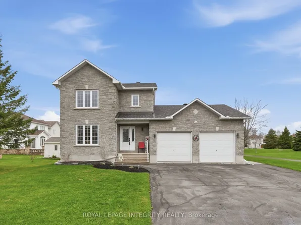 36 Frontenac Blvd, Russell, ON K0A 1W0