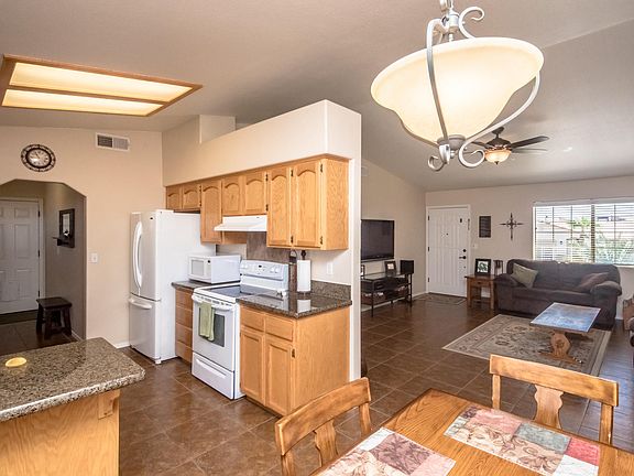4th image of 3587 Tarpon Dr