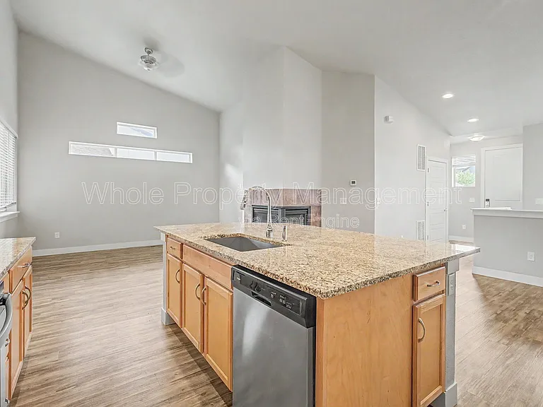 9985 E 59th Ave — Photo 7