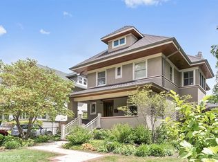 702 N Elmwood Ave, Oak Park, IL 60302