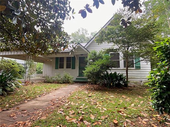 2nd image of 749 Laurel Blvd