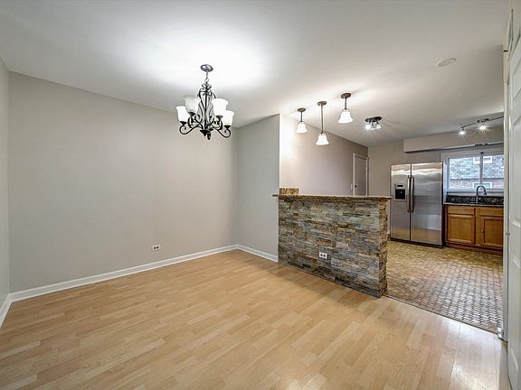 5th image of 9358 Bay Colony Dr APT 2S
