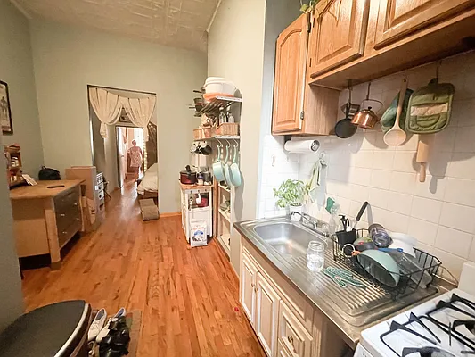 Rented by Ulas Real Estates Inc | media 20