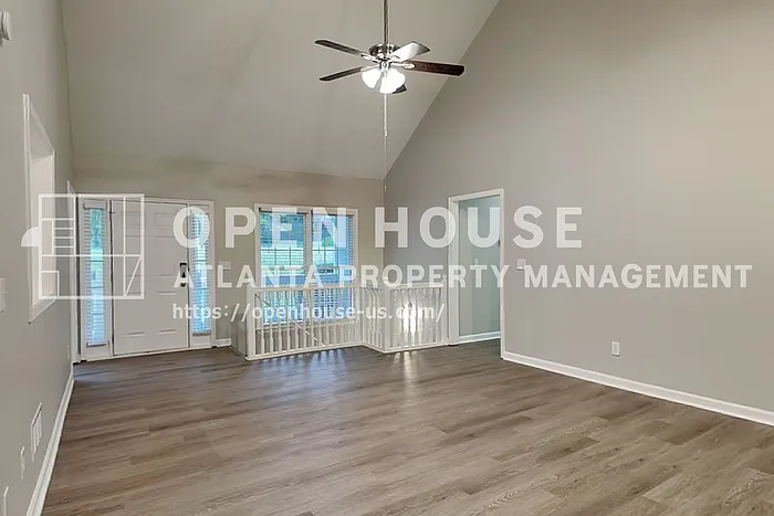 3 bed, 2.0 bath, 2053 sqft, $2,150 — Photo 4