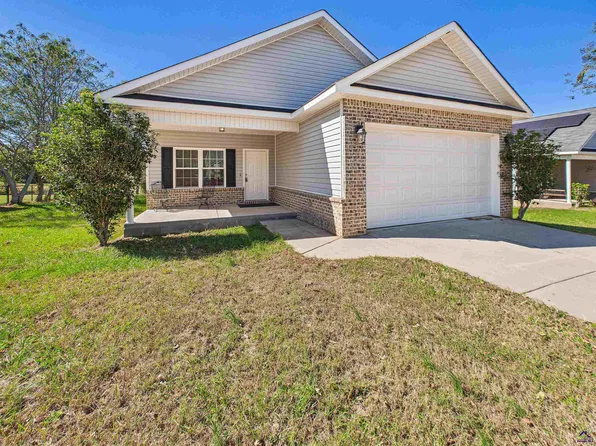 112 Shasta Dr, Perry, GA 31069