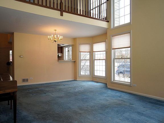 4th image of 9089 Jacqueline Dr