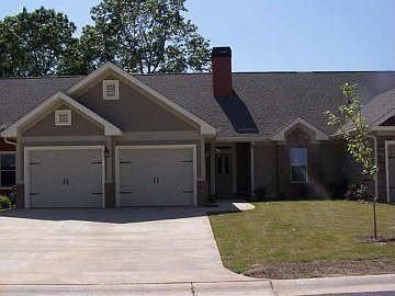 1st image of 316 Summit Dr