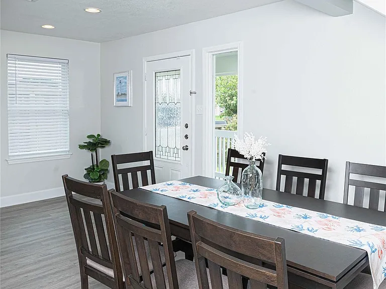 3314 Kleinmann Ave — Photo 32