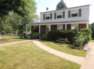 134 Crescent Garden Dr, Pittsburgh, PA 15235