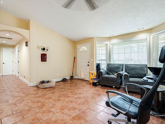4th image of 17314 NE 227th Ave