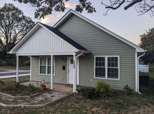 1301 Central Dr, Kannapolis, NC 28083