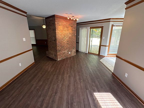 5th image of 8936 E Glendale Ct
