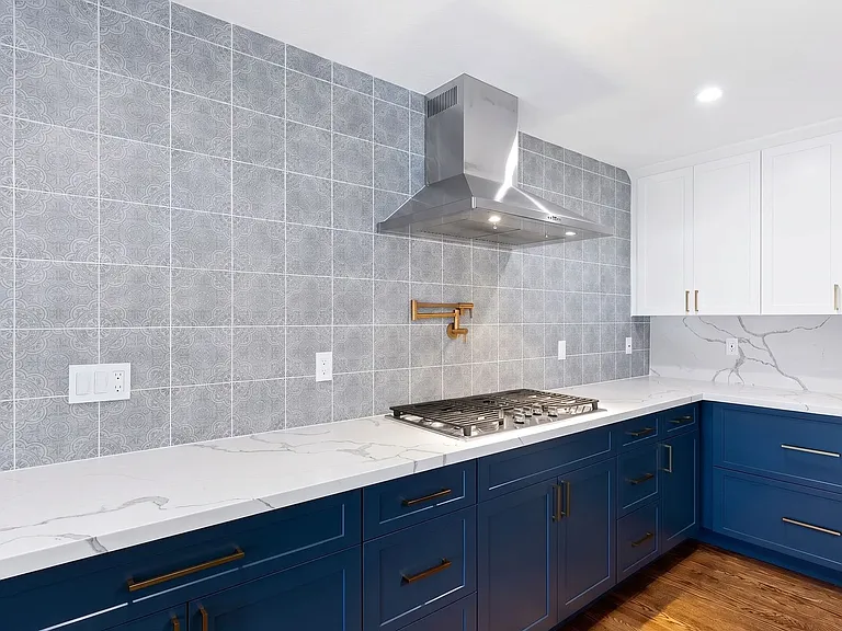 1823 Lawndale Ave — Photo 6