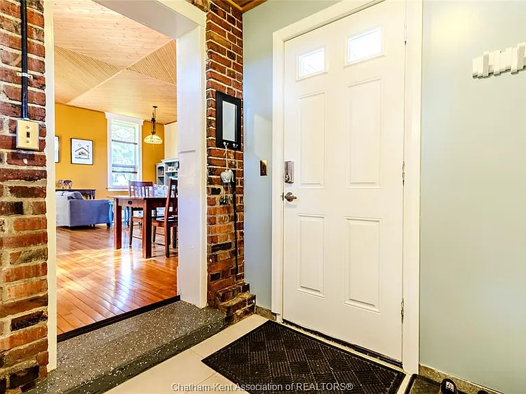 6630 Talbot Trl — Photo 36