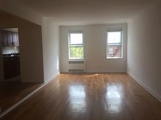 Rented by Contact Realty | media 4