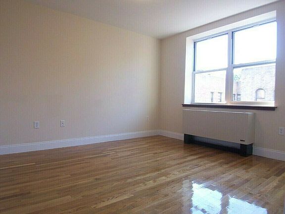 5th image of 29 Cooper St APT 6C