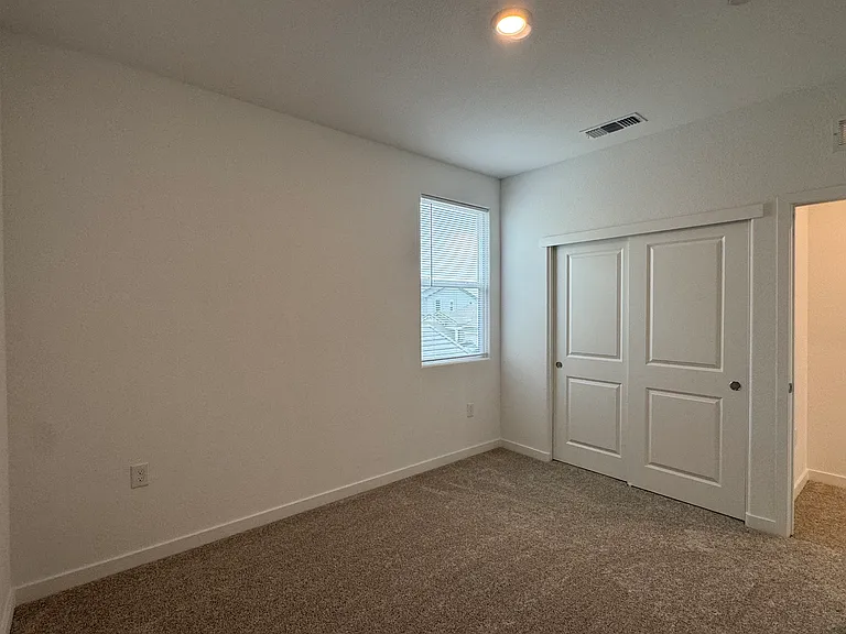 8143 Champart Cir — Photo 28