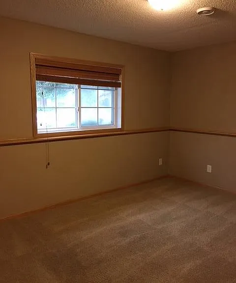 4504 Village Square Blvd N — Photo 18