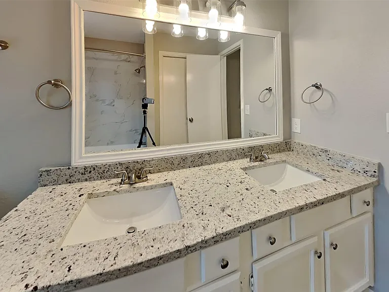 1031 Cascade Creek Dr — Photo 20