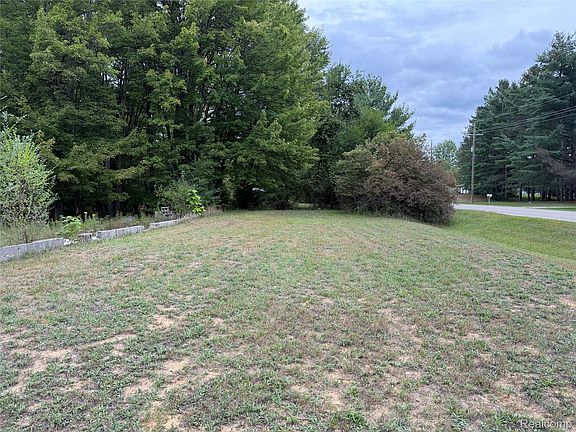 4th image of 3782 Hanes Rd