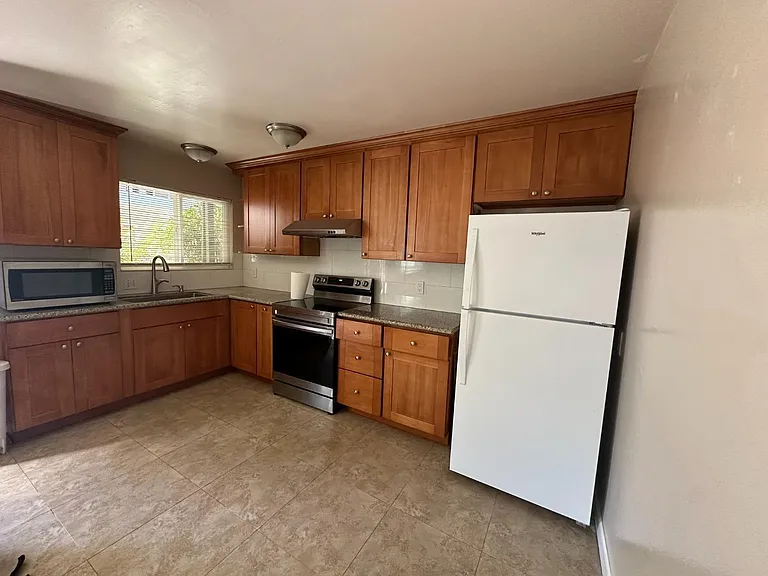 1248 Cortez Dr #4 — Photo 7