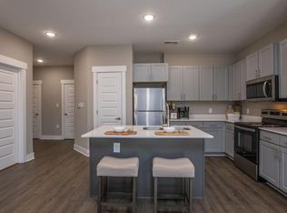 1006 Beaty Blvd #E206, Gallatin, TN 37066