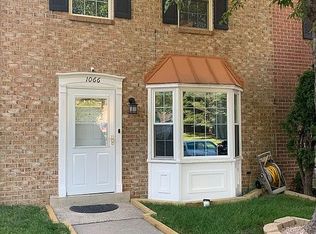 1066 Travis Ln, Gaithersburg, MD 20879
