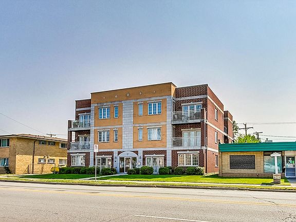 2nd image of 9107 W Grand Ave #1W