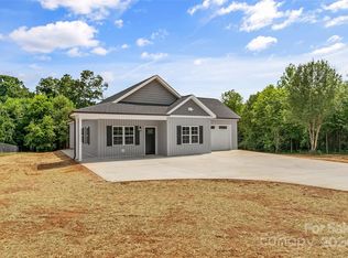 2949 Frank Whisnant Rd, Morganton, NC 28655