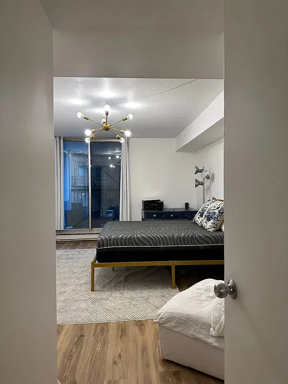1 bed, 1050 sqft, $2,650 — Photo 4