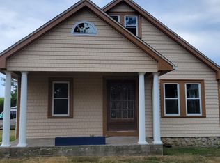 320 Narrow Ln, Charlestown, RI 02813