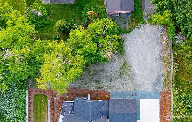 5th image of 18158 Freedom Lane