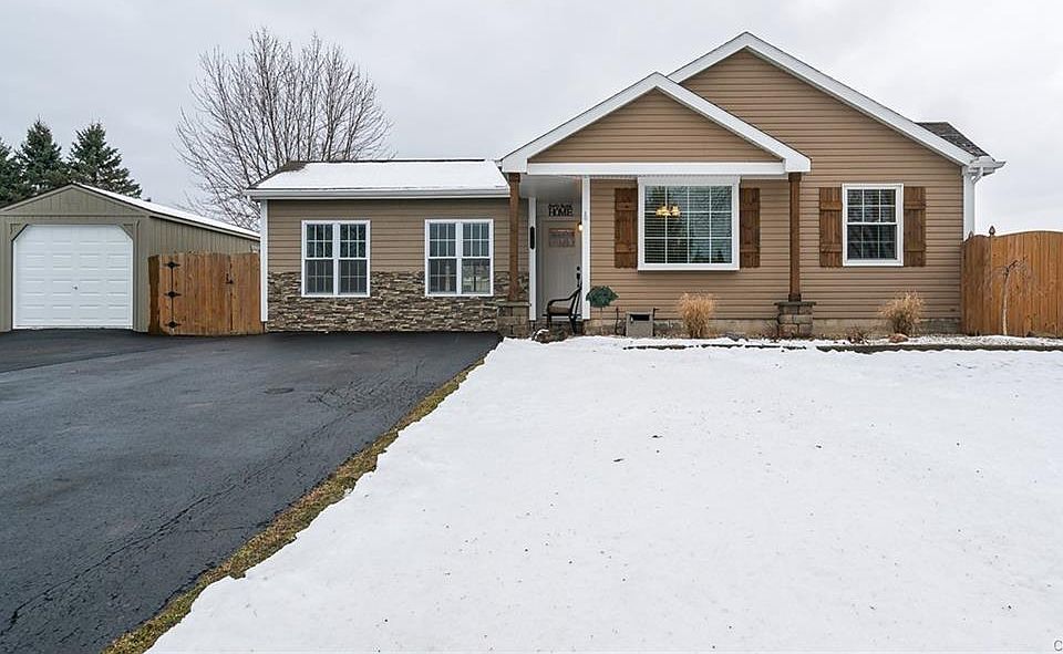 1st image of 6165 Palisades Dr