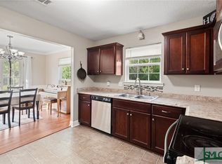 152 Grandview Dr, Hinesville, GA 31313