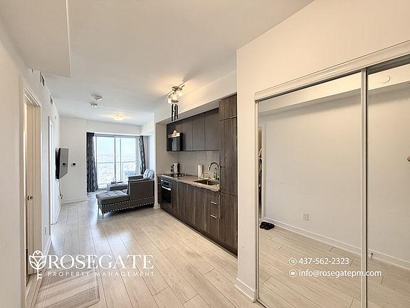 3rd image of 2031 Kennedy Rd #3318