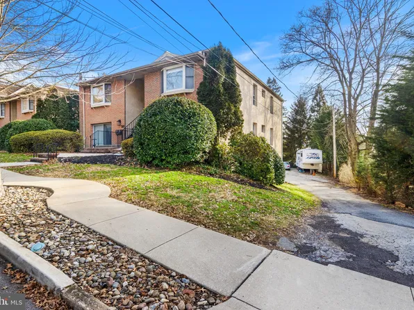 28 W 6th St, Media, PA 19063