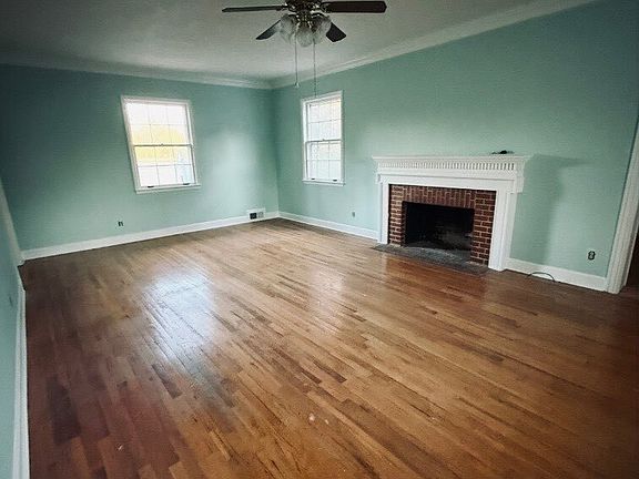 4th image of 1012 Mount Vernon Rd