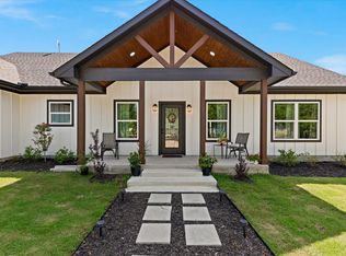 710 Valek Rd, Ennis, TX 75119