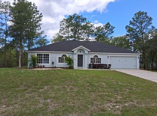 18063 Parrot Rd, Weeki Wachee, FL 34614