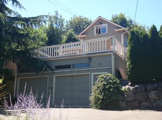 4035 Burton Pl W, Seattle, WA 98199