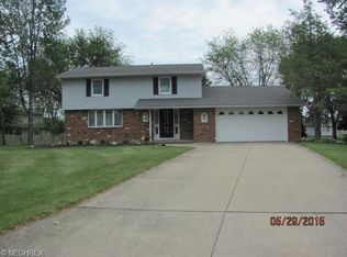 400 Quail Ct, Amherst, OH 44001