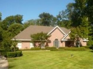 332 Megan Ln, Columbus, MS 39705